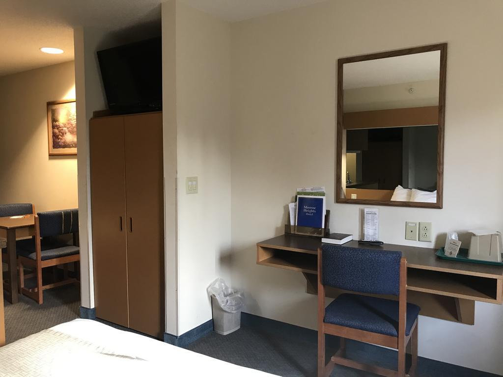 Monroe Heights Гроув Сити Екстериор снимка